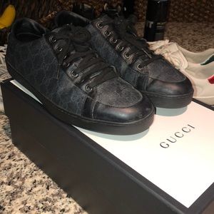 Gucci Shoes size 10